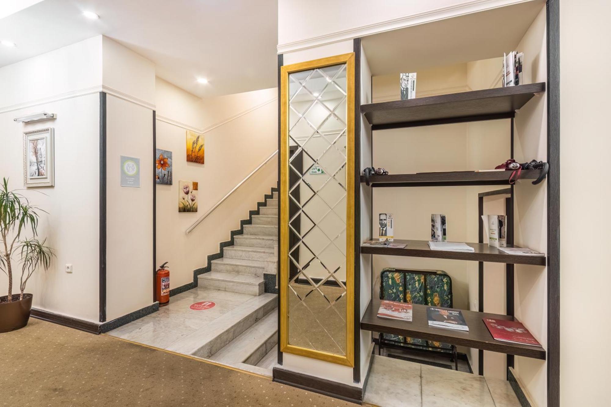 Deluxe Hotel Баку Екстериор снимка