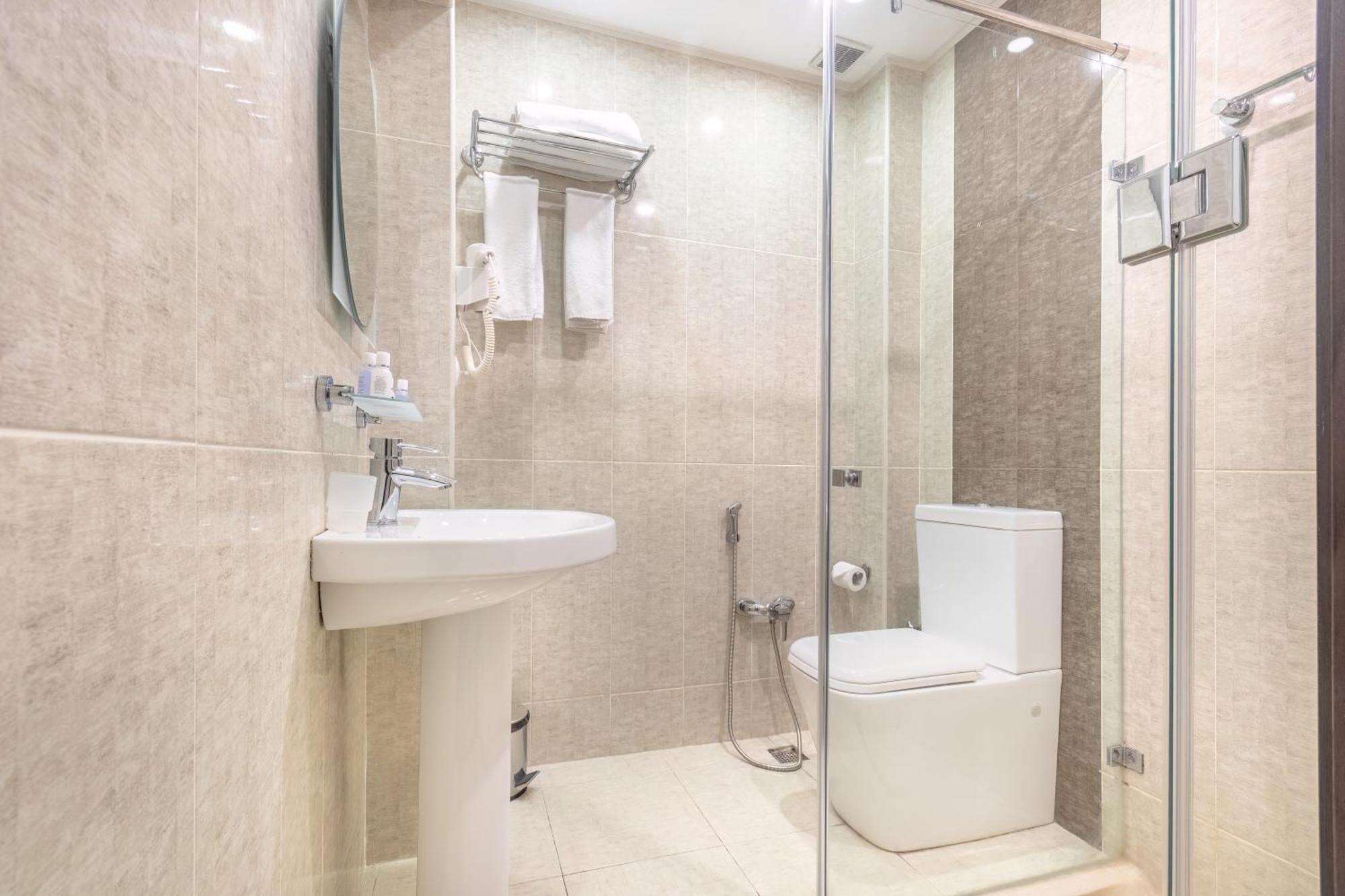 Deluxe Hotel Баку Екстериор снимка