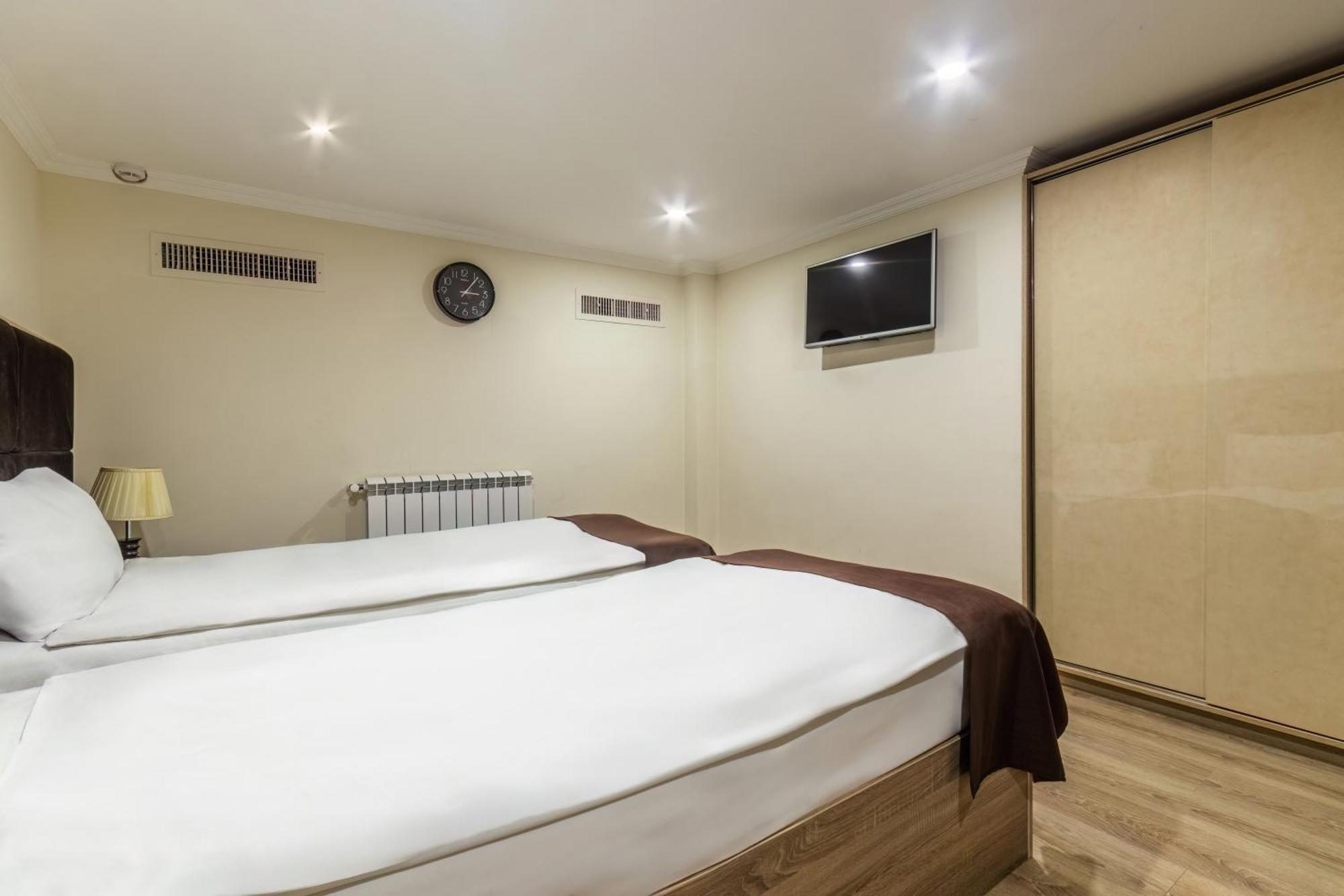 Deluxe Hotel Баку Екстериор снимка