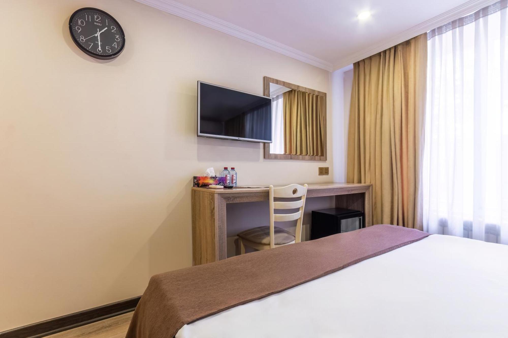 Deluxe Hotel Баку Екстериор снимка