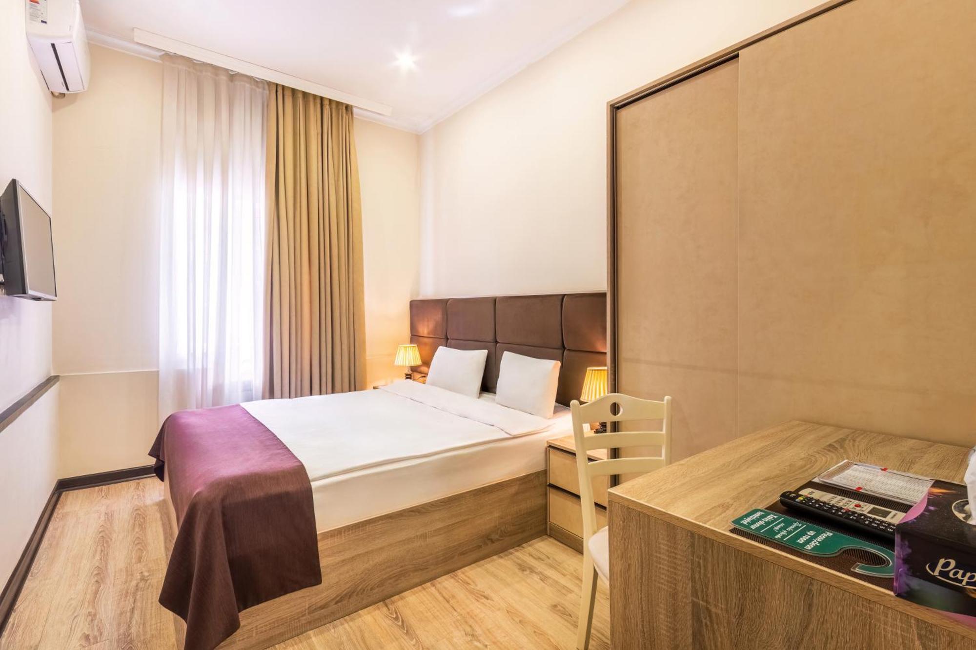 Deluxe Hotel Баку Екстериор снимка