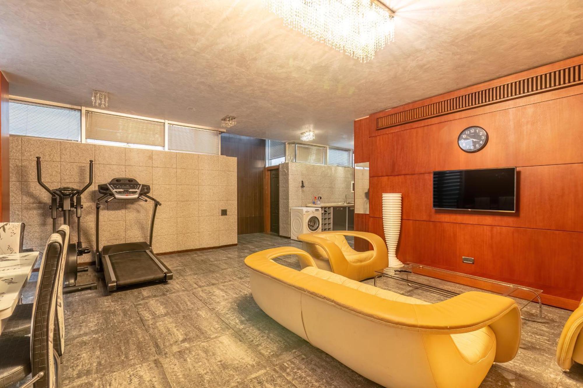 Deluxe Hotel Баку Екстериор снимка