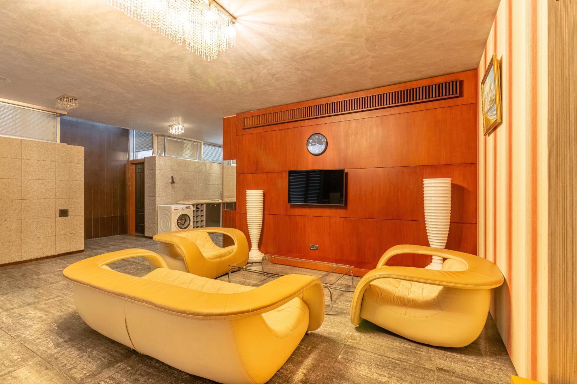 Deluxe Hotel Баку Екстериор снимка